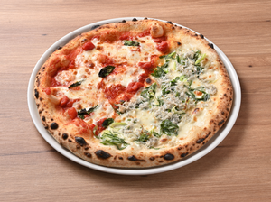 Italian Kitchen VANSAN 九条ネギとしらす＆マルゲリータ