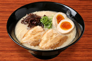 味玉ラーメン Marinated Egg Ramen Noodles