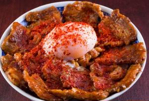 韓国風カルビ丼(半熟卵)