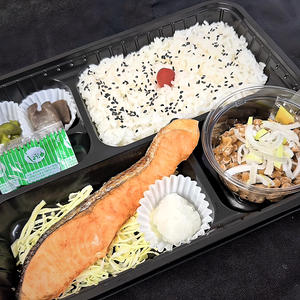 朝食弁当(みそ汁付)