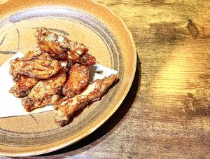 手羽中のピリ唐揚げ 1パック Spicy chicken wings