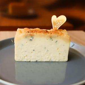 ゴルゴンゾーラチーズケーキ