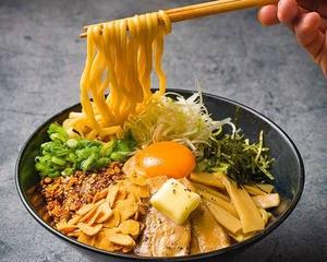 デラックス極みまぜそば 【特盛り:3玉690g】