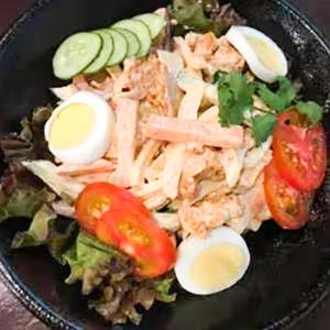スパイシーチキンサラダ/Spicy Chicken Salad