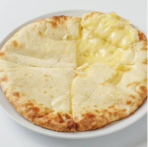 チーズナン CHEESE NAN