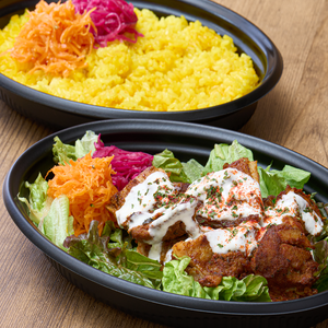 【2~3人前】パーティチキンオーバーライス＆サラダ Party Chicken Over Salad
