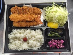 海老フライ＆ロースかつ弁当