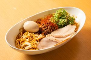 特製汁なし担々麺