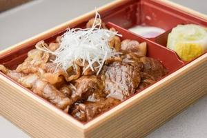 ブランド和牛すきはな重