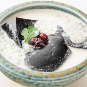 椰汁西米露苓膏 ココナツタピオカ仙草ゼリー