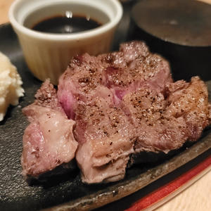 ラムステーキ弁当(200g)