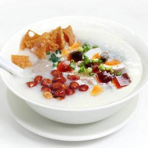 香港飲茶 407. 旨み3重奏！ピータン・豚・塩卵の濃厚粥