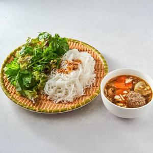 ブンチャーハノイ Kebab rice noodles