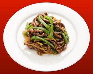 梅蘭 牛肉とピーマンの細切り炒め