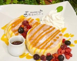 スフレパンケーキ マンゴー＆ベリー (Souffl Pancake Mango ＆ Berry) 