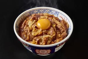 近江牛A5月見辛味噌焼肉丼Grilled A5 oumibeef beef bowl spicy miso taste with topping raw egg
