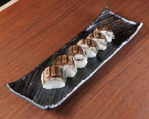 炙り大トロ鯖の棒寿司