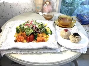 チャクラバランスサラダ(玄米おにぎり付き)