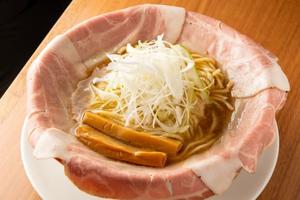 平和～PEACE～ Ramen  Shoyu and Seafoodbased soup