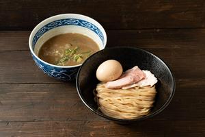 重濃煮干し味玉つけ麺