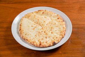 チーズナン/Cheese Naan