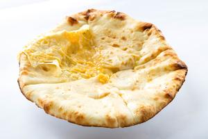 チーズナン Cheese Nan