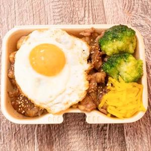 エッグカルビライス fried egg karbi and rice