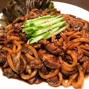 ジャージャー麺