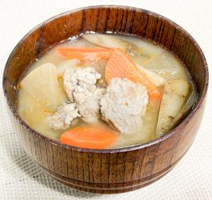 染みる味わい 具沢山 豚汁 Pork soup with lots of ingredients