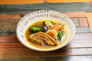 ポーク角煮と野菜のスープカレー