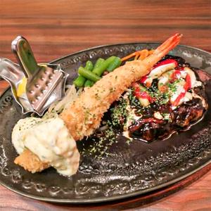 エビフライとハンバーグの盛合せ