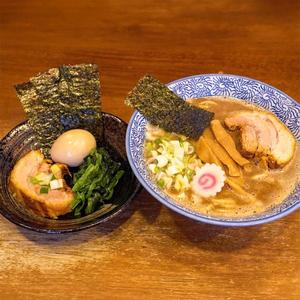 特製中華そば(全部のせ)