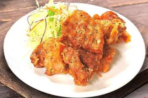若鶏の唐揚げ