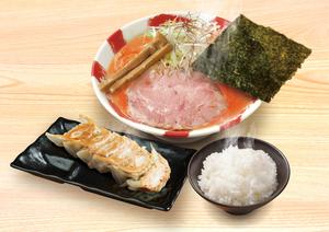 赤豚骨ラーメン熟成焼餃子(4個)セット
