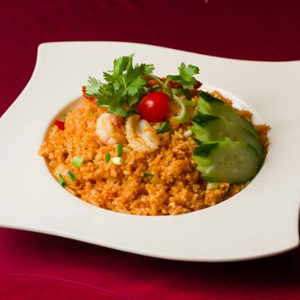 トムヤムチャーハン Tom Yam Fried Rice