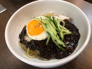 韓国風ジャージャー麺/ 