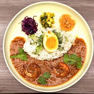 スパイスカレー 完熟トマトのガーリックシュリンプ