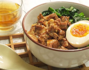 魯肉飯×台湾チキンカツ+レモンティー