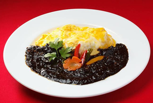 オム黒カレー