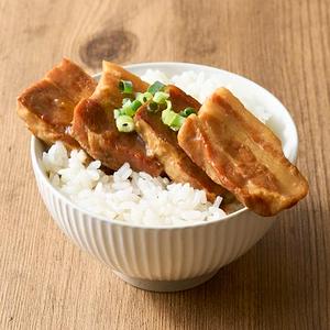 豚角煮の丼 Pork Kakuni Rice Bowl