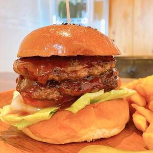 B.B ブラザーズバーガー(ポテト付き)