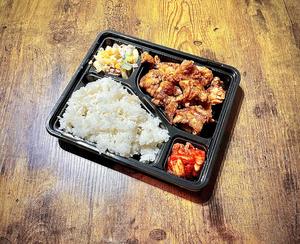 手作り鶏ももピリ辛唐揚げ弁当 Homemade Spicy Karaage Chicken Thigh Bento