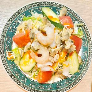 シーフードサラダ SEAFOOD SALAD