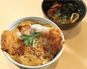かつ丼(100g)ミニうどん付