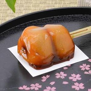 あんこ入り米粉串団子 Mitarashi Dango With Red Bean
