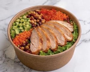 【高タンパク＆1食完結！】低温調理スパイシーチキンのパワーサラダボウル