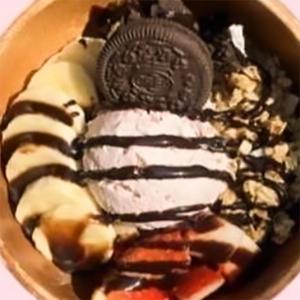 人気No.2 グリークヨーグルト チョコイチゴバナナ