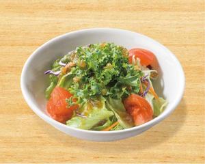 トマトのグリーンサラダ