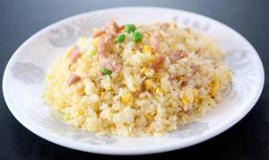 【肉絲炒飯】豚肉チャーハン