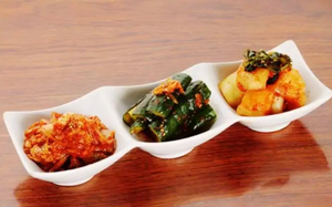 キムチ盛り合わせ /assorted kimchi /